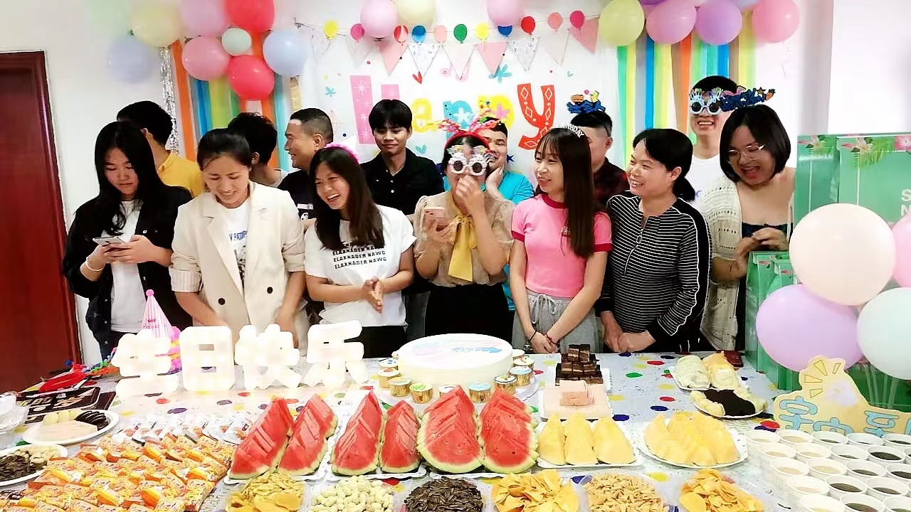 2023年第二季度生日會(huì )，集體生日送祝福，點(diǎn)滴關(guān)懷暖人心！